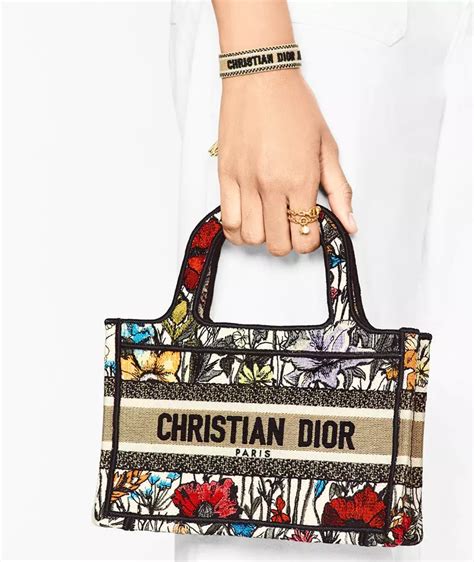 christian dior floral tote|christian dior tote bag 2021.